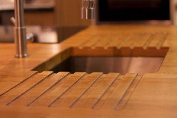 Impregnazione del legno a base di oli e cere