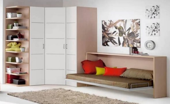 Un letto con cassettiera è un'ottima soluzione