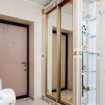 Bellissimo armadio scorrevole con design vintage