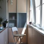 Armadio originale sul balcone