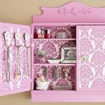 Mobiletto decoupage per piccoli oggetti