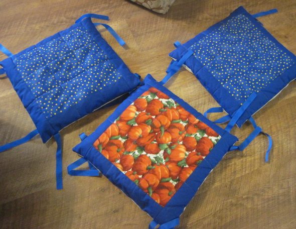Cuscino di piselli blu