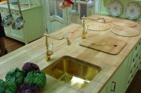 Piano del tavolo in legno