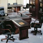 Selezione e disposizione dei mobili in ufficio