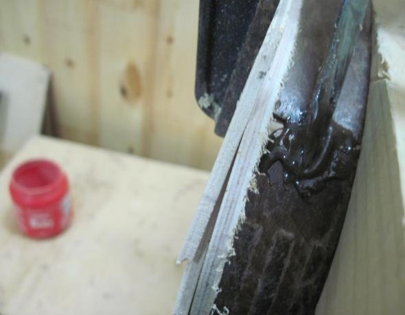 Eliminiamo il difetto con stucco epossidico