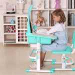 Tavolo e sedia per bambini in età scolare