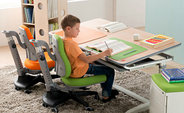 Tavolo trasformabile per bambini per due bambini