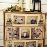 Cassettiera fai da te con tecnica decoupage