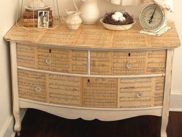 Decoupage di mobili fai da te