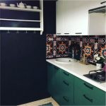 Cucina dopo la verniciatura con un nuovo colore