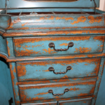 Cassettiera musicale con patina