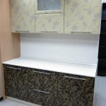 Pellicola bicolore per la decorazione della cucina