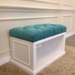 Pouf bianco semplice con seduta morbida