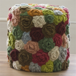 Pouf porta bottiglia con fodera all'uncinetto
