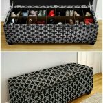 Pouf con scomparti per riporre le scarpe