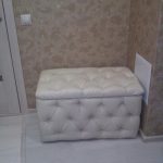 Pouf in carrozza agganciabile con spazio contenitore