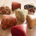 Pouf triangolari multicolori