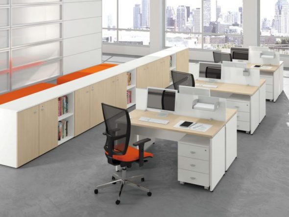Disposizione delle postazioni di lavoro una dopo l'altra
