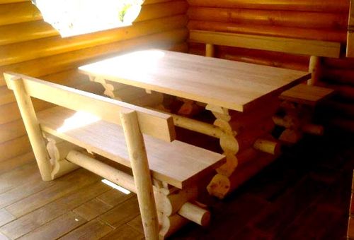 Tavolo e panche per il gazebo