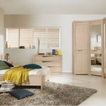 Armadio angolare con specchi