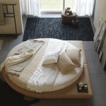 Letto a podio rotondo