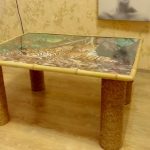 Decorazione da tavola con mosaico e spago