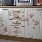 Decoupage dei mobili della cucina