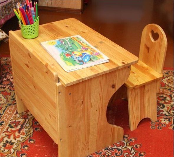 Tavolo e sedia per bambini