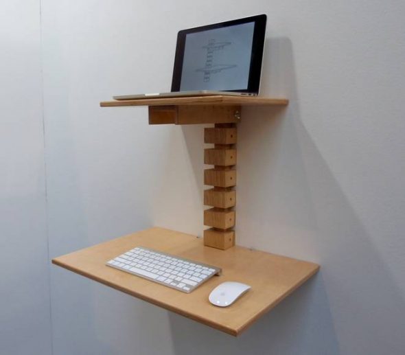 Tavolo di design in legno con
