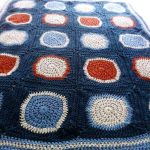Coperta lavorata a maglia nautica