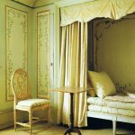 Un insolito posto letto ricavato in una nicchia