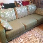 Divano ristrutturato Olive