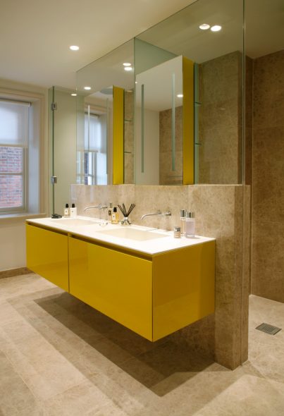 Mobili da bagno in plastica