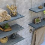 Mensole sospese per piccoli oggetti in bagno