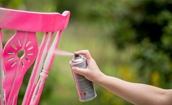 Lavorare con la vernice spray
