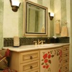 Mobiletto da bagno in stile etnico