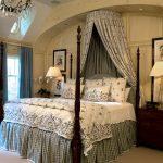 Design classico per camera da letto con baldacchino su un cerchio