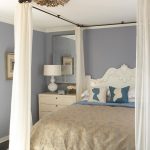 Asta per tenda intorno al letto