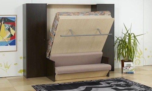 Un letto trasformabile è comodo negli spazi piccoli