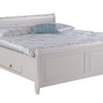 Piccole scatole decorative sotto il letto
