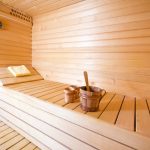 Uno scaffale per un bagno turco fai da te