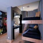 Letti sospesi in stile loft