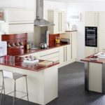 Cucina moderna in bianco