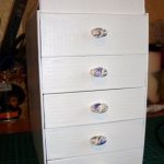 Cassettiera bianca fai da te in cartone