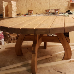 Grande tavolo solido in vero legno