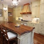 Piano di lavoro in legno per cucina