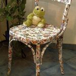 Bellissima sedia rivisitata in tecnica a mosaico