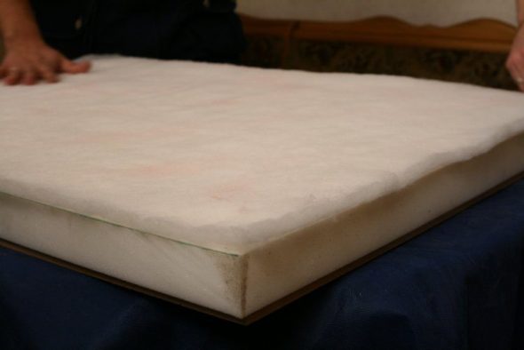 Incolliamo l'imbottitura sintetica