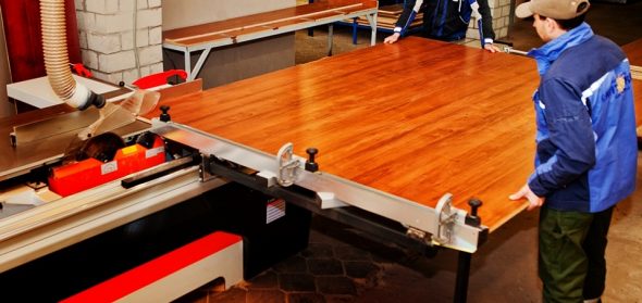 Rezanje iverne plošče in laminirane iverne plošče