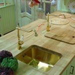 Cucina fai da te in legno di colore verde